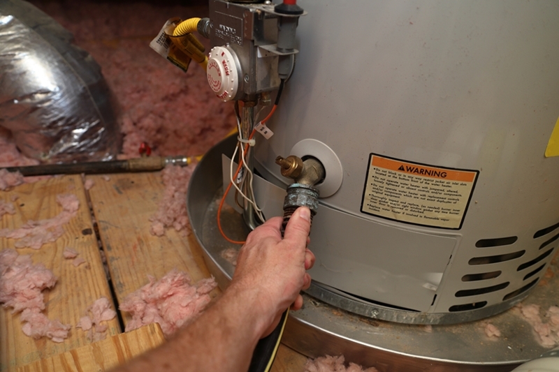 Why a gas hot water tank in Michigan is the better choice